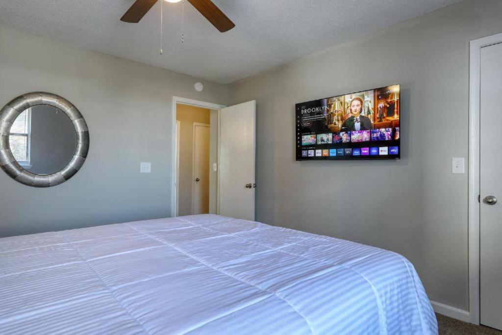 Апартаменты Stylish Haven New Walk To The Ocean Smart Tvs Wifi Миртл-Бич Экстерьер фото